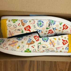 TOMS Multicolor Graphic Slip-Ons